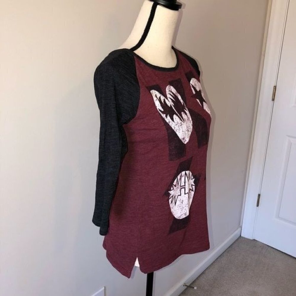 KISS Band Tee Womens Size Medium Dark Gray Baseball Style Distressed 2014 - Picture 4 of 6